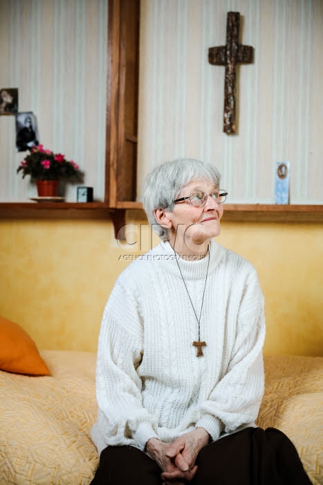 Soeur Bernadette MORIAU, 70e guérison miraculeuse de Lourdes.