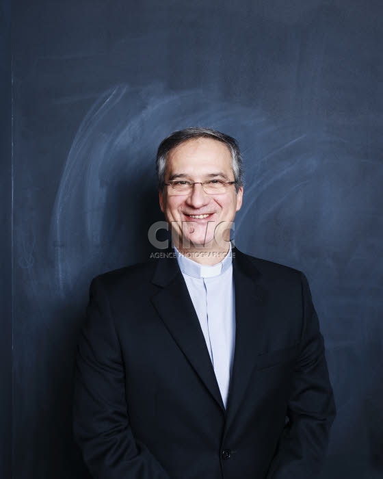 Portrait de Mgr Dario VIGANO