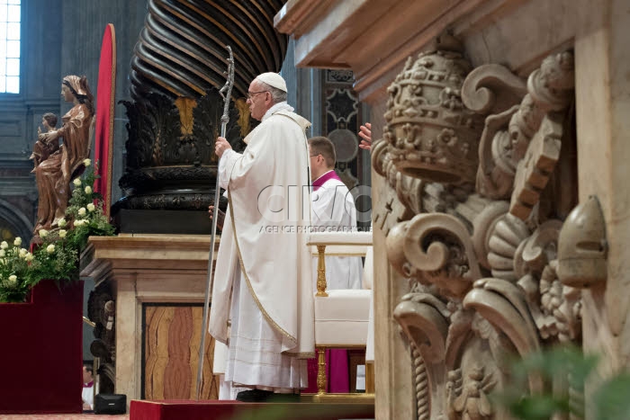 Jeudi Saint. Messe Chrismale en la basilique St Pierre au Vatican.