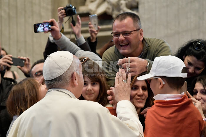 Audience générale dans la basilique Saint Pierre au Vatican.