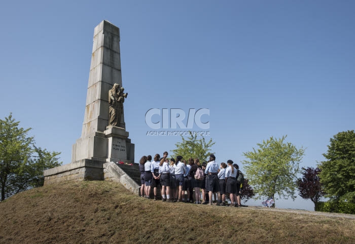 Meaux, pèlerinage inter-scout pour la paix.