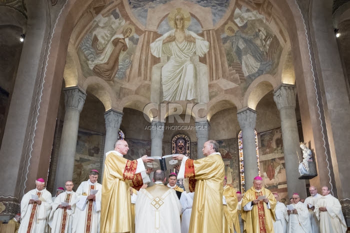 Mgr Matthieu ROUGE, nouvel évêque de Nanterre.