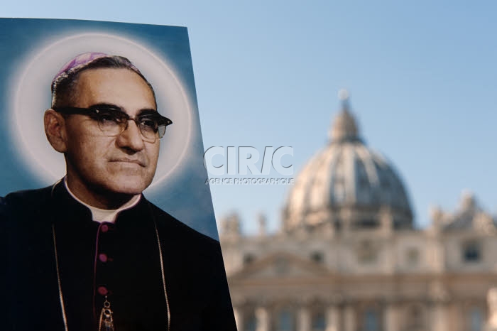 Canonisation de sept saints au Vatican. Saint Oscar ROMERO.