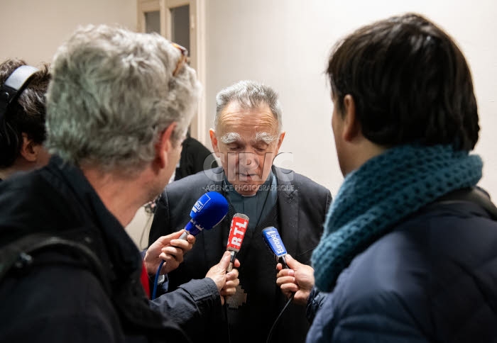 Conférence de presse avec les victimes de prêtres pédophiles