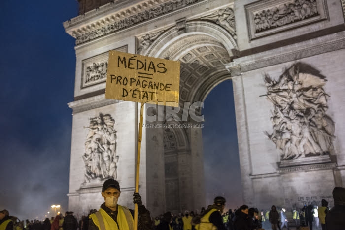 Manifestation du mouvement des gilets jaunes à Paris.