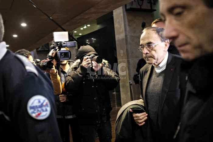 Procès du Cardinal Philippe BARBARIN au tribunal correctionnel de Lyon.