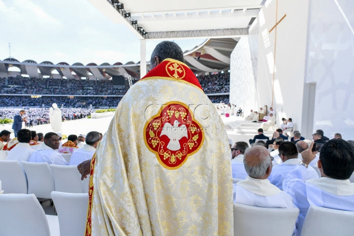 Le pape François aux Emirats arabes unis. Messe à Abu Dhabi.
