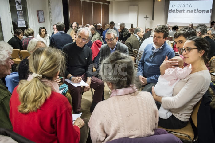 Le Grand débat national à Rueil-Malmaison.