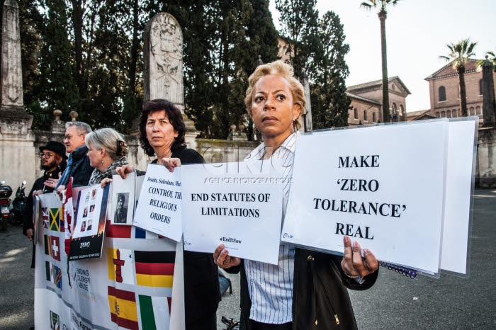 Abus sexuels dans l’Eglise, manifestation de victimes à Rome.