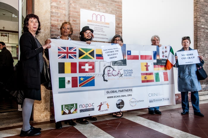 Abus sexuels dans l’Eglise, manifestation de victimes à Rome.