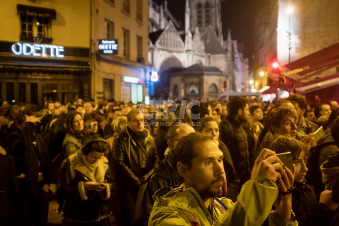 Ambiances pendant l'incendie de la cathédrale Notre Dame de Paris