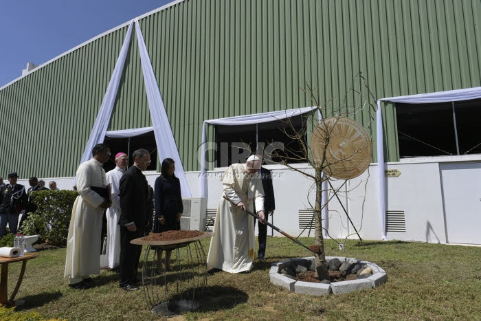 Voyage apostolique du pape François à Madagascar, Afrique australe.