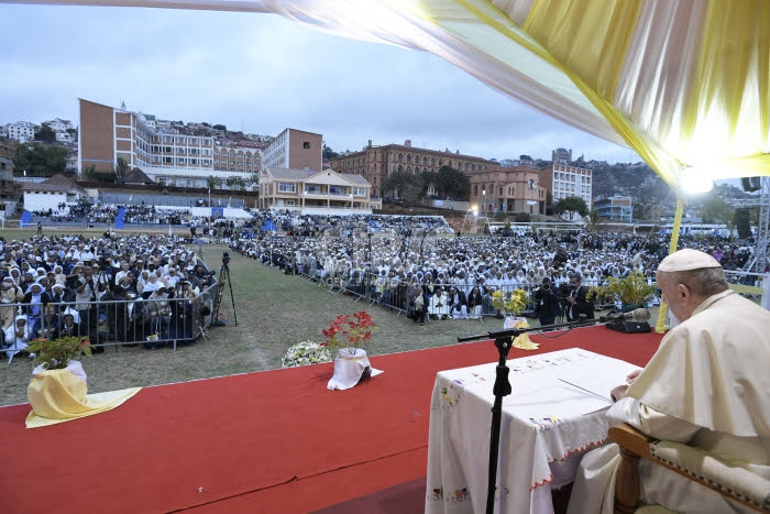 Voyage apostolique du pape François à Madagascar, Afrique australe.