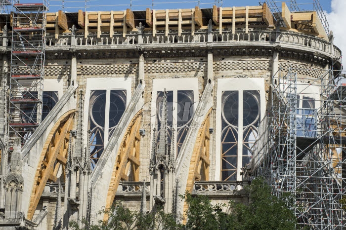 Reprise des travaux de reconstruction de la cathédrale Notre Dame de Paris.
