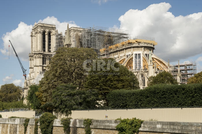 Reprise des travaux de reconstruction de la cathédrale Notre Dame de Paris.