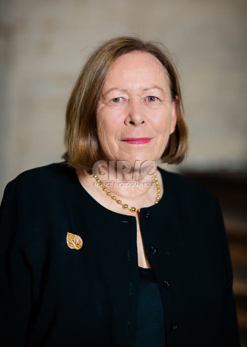Irène THÉRY, Sociologue, spécialiste de la famille, directrice d’études à l’EHESS.