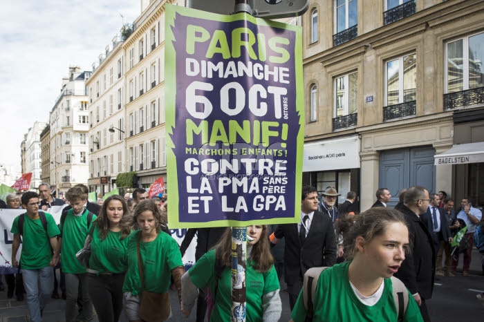 Manifestation contre la réforme de la PMA.