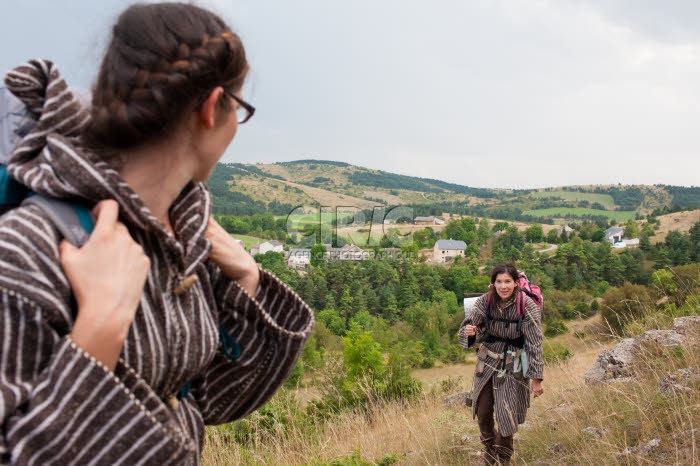 Les Goums sont des marches d’une semaine dans des environnements reculés.