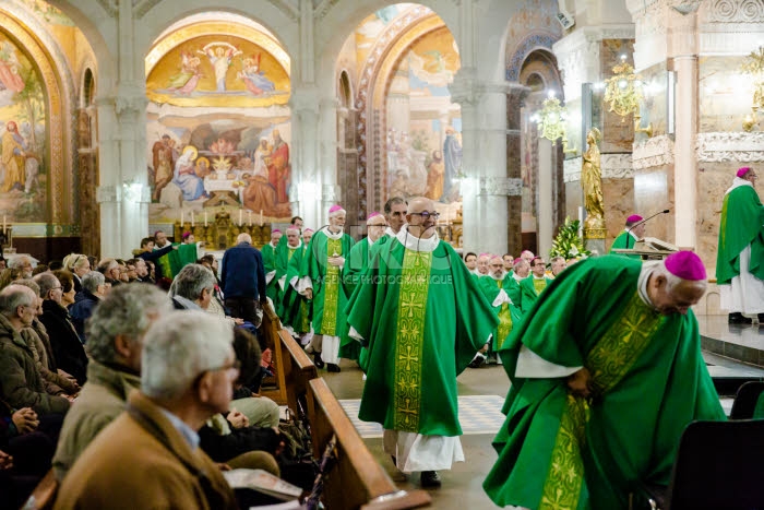 Messe célébrée en la basilique Notre Dame du Rosaire.