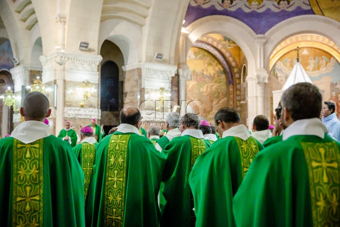 Messe célébrée en la basilique Notre Dame du Rosaire.