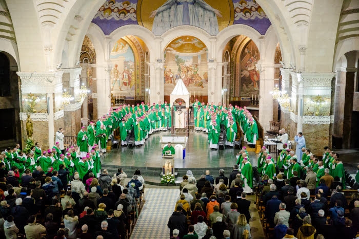 Messe célébrée en la basilique Notre Dame du Rosaire.