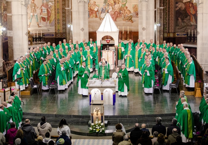 Messe célébrée en la basilique Notre Dame du Rosaire.