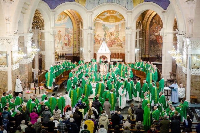Messe célébrée en la basilique Notre Dame du Rosaire.