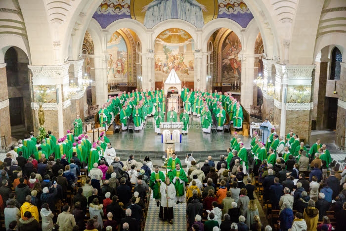 Messe célébrée en la basilique Notre Dame du Rosaire.