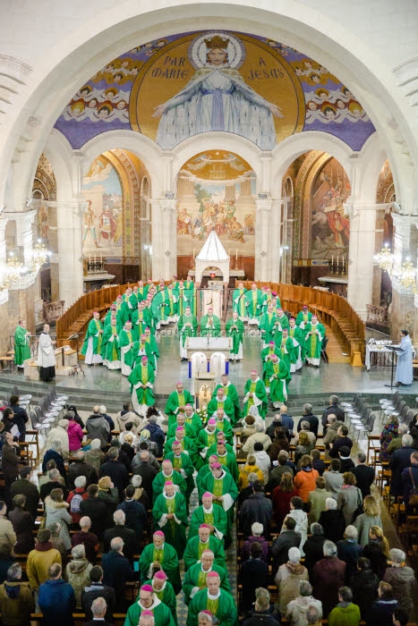 Messe célébrée en la basilique Notre Dame du Rosaire.