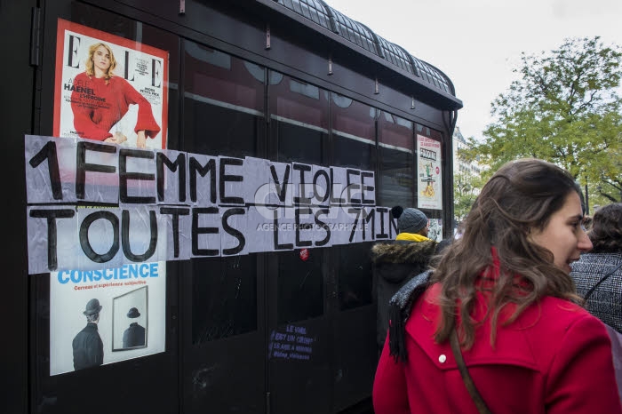 Paris, marche contre les violences sexistes et sexuelles faites aux femmes.