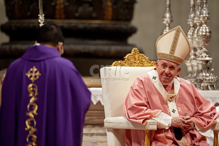 Le Pape lors de la messe célébrée pour la communauté philippine de Rome.