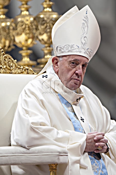 Le pape François préside la messe en la Solennité de Marie Mère de Dieu.