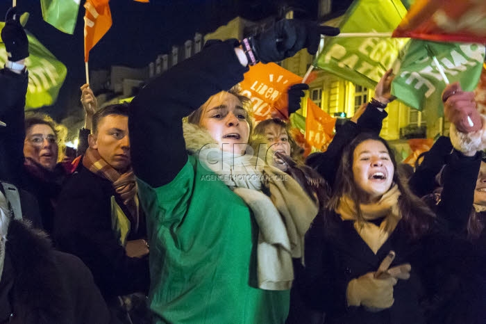 Manifestation contre le projet de loi bioéthique devant le Sénat à Paris.