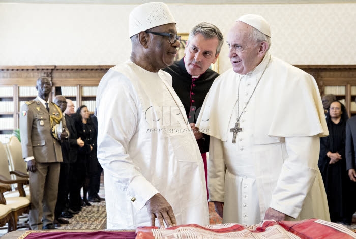 Le pape François reçoit le président de la République du Mali.
