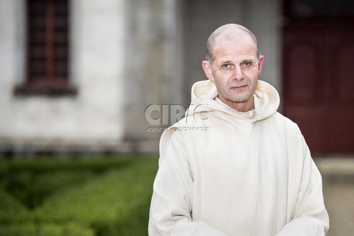 Dom Dysmas de LASSUS, prieur et ministre général de l'Ordre des Chartreux.
