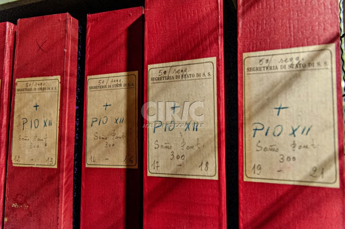 Documents déclassifiés du pontificat de Pie XII, dans les Archives du Vatican.