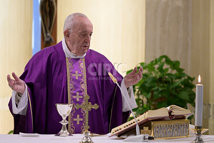 Messe quotidienne du Pape célébrée dans la résidence Sainte Marthe.