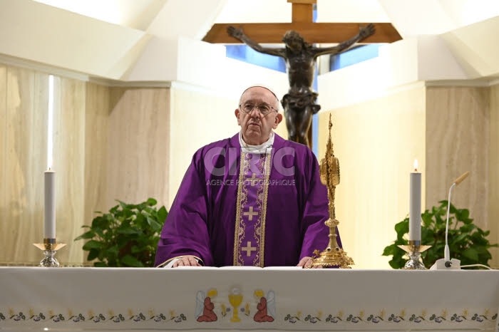 Messe quotidienne célébrée par le Pape dans la résidence Ste Marthe.