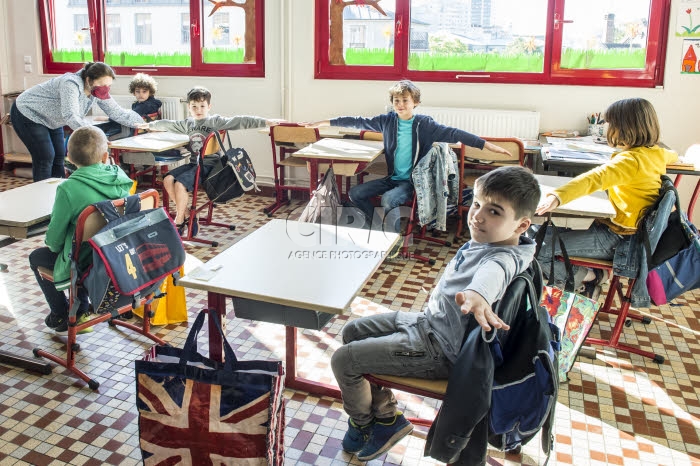 France, Covid-19, reprise des cours pour des élèves d'une classe de CE2.