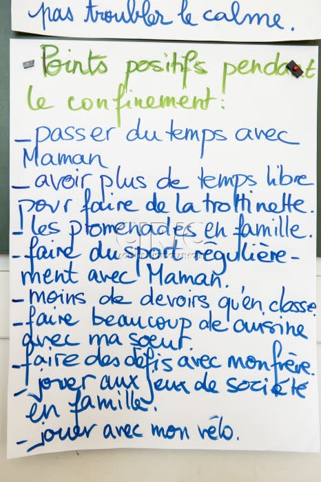 France, Covid-19, reprise des cours pour des élèves d'une classe de CE2.