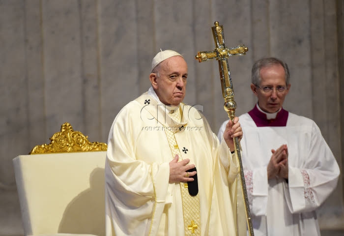 Le pape François préside la messe célébrée à l’occasion de la Fête-Dieu.
