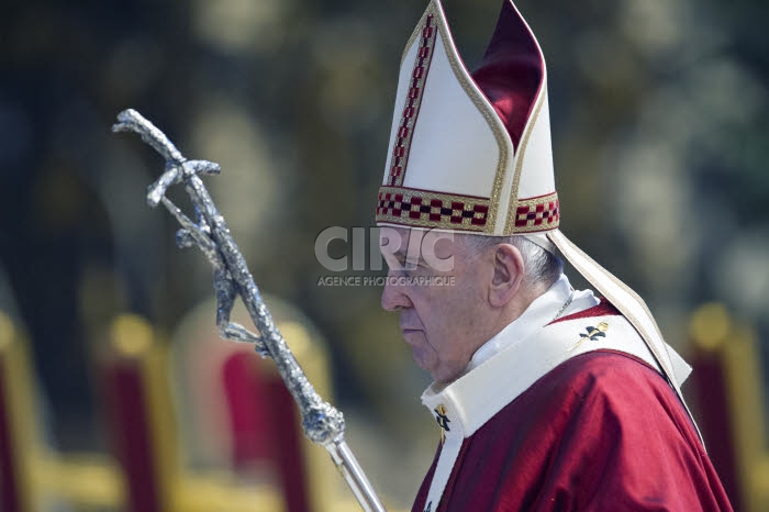 Le pape François lors la messe en la Solennité des saints Pierre et Paul Apôtres.