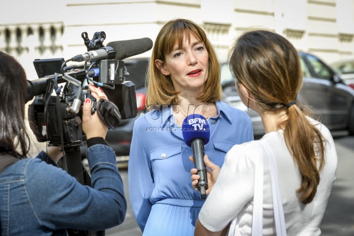 Sept femmes candidates à des fonctions diverses dans l'Eglise.