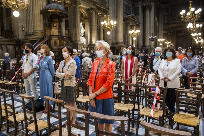 Sept femmes candidates à des fonctions diverses dans l'Eglise.