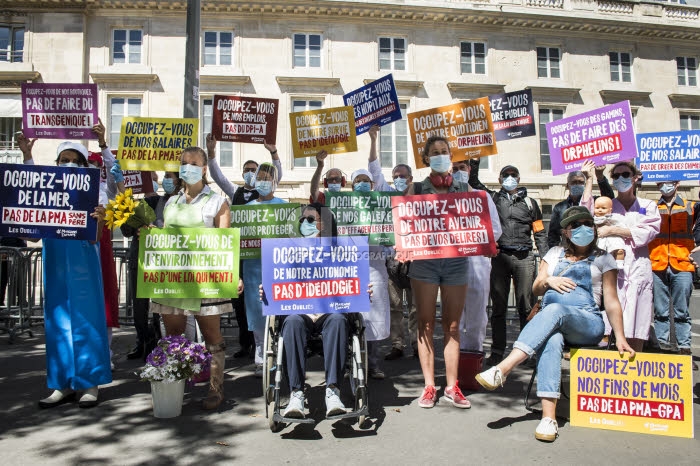 Projet de loi bioéthique, La manif Pour Tous devant l'Assemblée nationale.