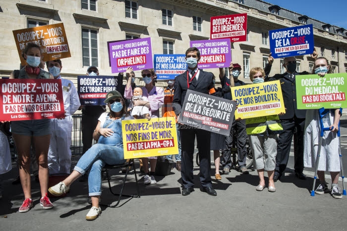 Projet de loi bioéthique, La manif Pour Tous devant l'Assemblée nationale.