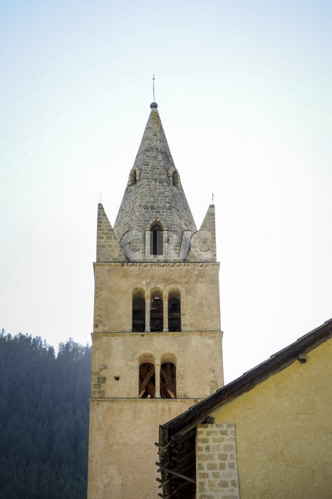 Clocher de l'église Saint-Laurent d'Arvieux en Queyras, Hautes-Alpes.