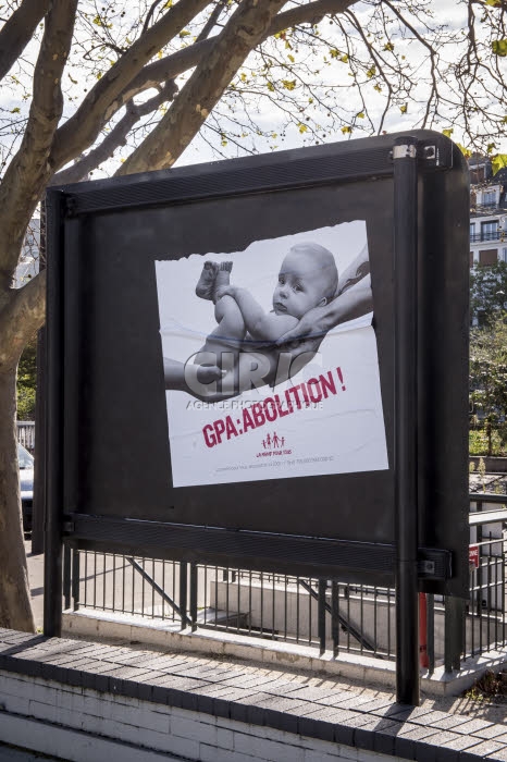 France, "Désir d'enfant", premier salon dédié à "la parentalité et la fertilité".