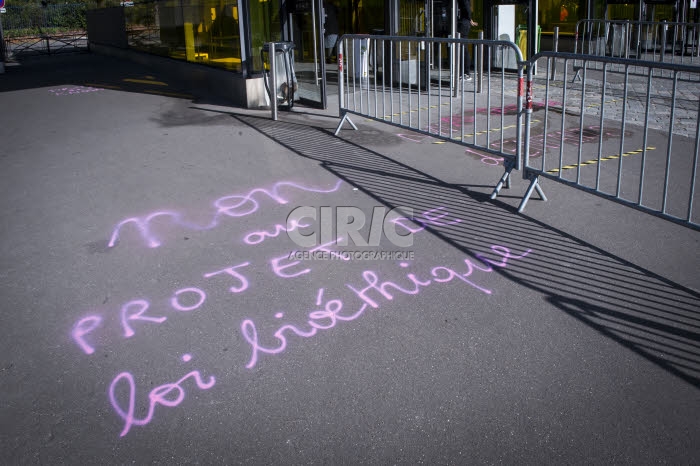 France, "Désir d'enfant", premier salon dédié à "la parentalité et la fertilité".