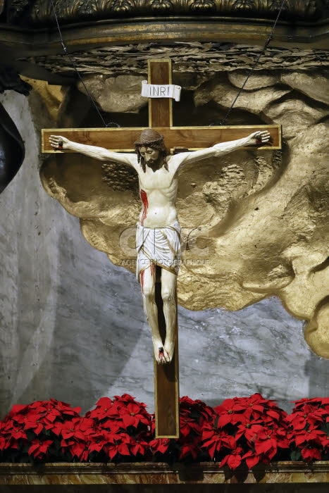 Christ en croix. Basilique Saint Pierre au Vatican.